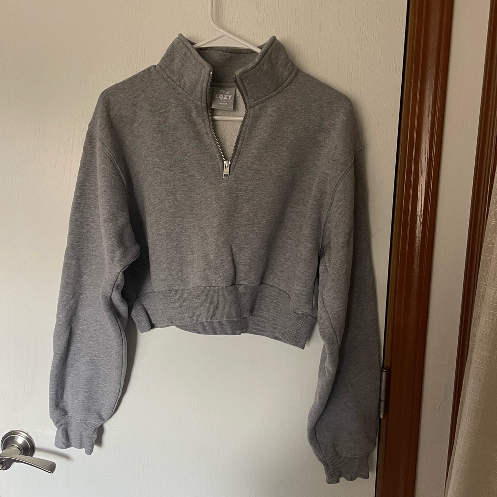 Cozy fleece perfect 1/4 zip sweatshirt